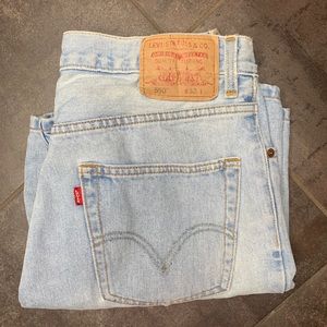Levi Mom Shorts